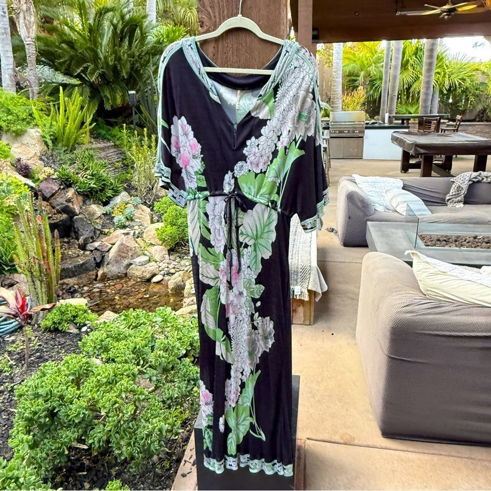 FREE PEOPLE Hibiscus Gard n V-neck lmidi with tie waist